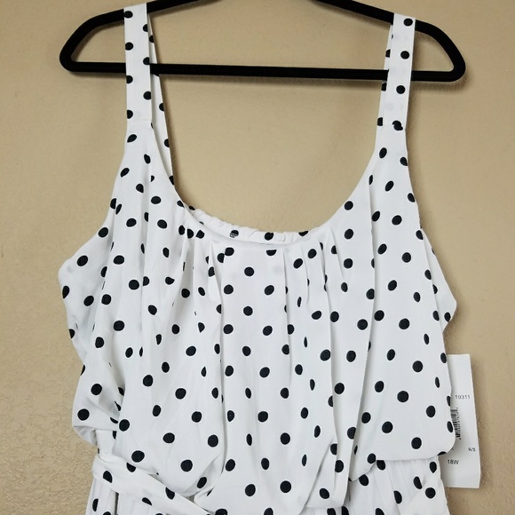 Amanda Lane Dresses & Skirts - NWT Amanda Lane White & Black Pokadot Dress